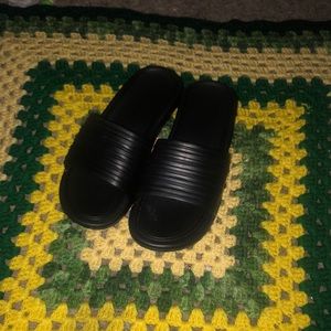 Plain black slides